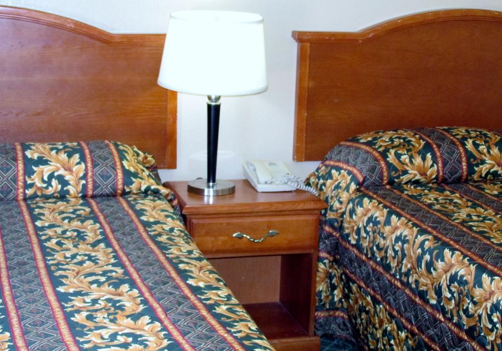 Country Inn Motel Oakdale Zimmer foto